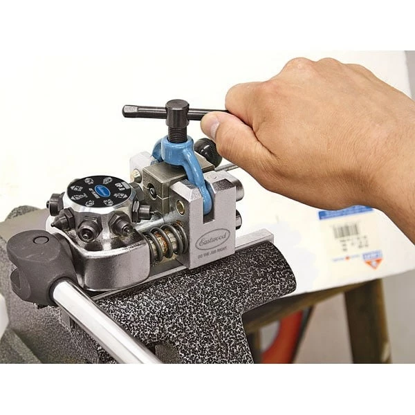 Eastwood Professional Turret-Style Brake Pipe Flaring Tool Kit – Single, Double And Bubble Flares 3 Eastwood Professional Turret-Style Brake Pipe Flaring Tool Kit – Single, Double And Bubble Flares