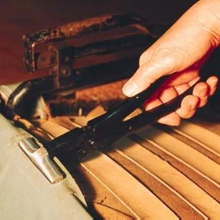 FROST Upholsterer’s Pliers | Canvas, Leather & Webbing Stretcher 4 FROST Upholsterer’s Pliers | Canvas, Leather & Webbing Stretcher - Image 2