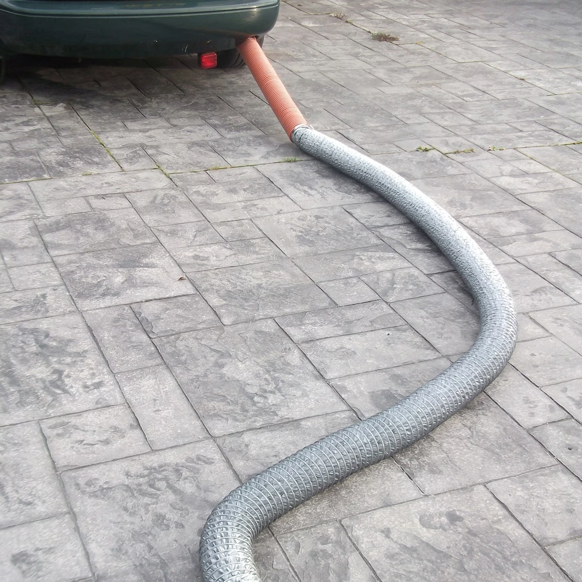 FROST Exhaust Extraction System (6 Metre) 3 FROST Exhaust Extraction System (6 Metre)