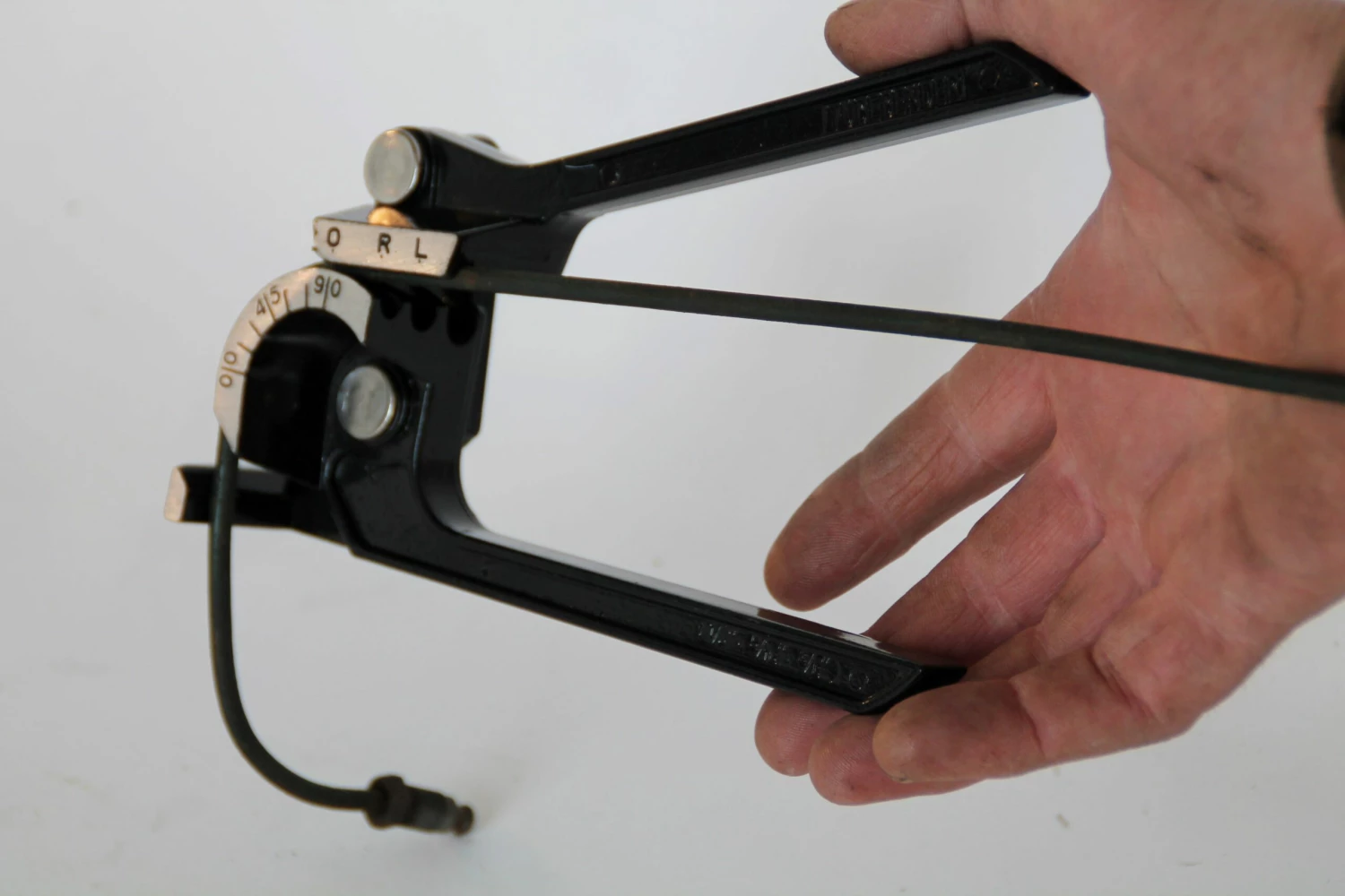 FROST Brake Pipe / Tube Bender – Brake Lines Bending Tool (6-10mm) 3 FROST Brake Pipe / Tube Bender – Brake Lines Bending Tool (6-10mm)