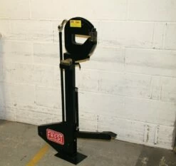 FROST Heavy Duty Deep Throat Shrinker Stretcher With Stand